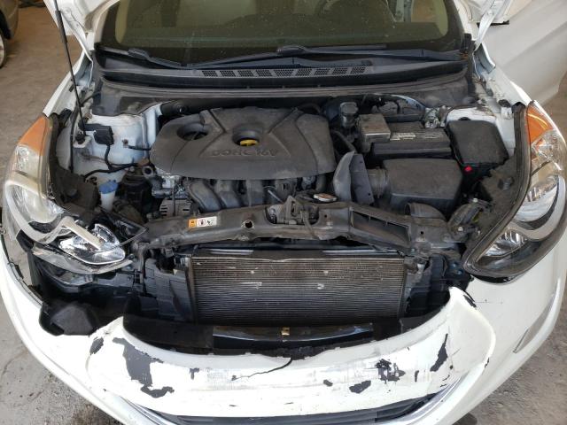 Photo 10 VIN: 5NPDH4AE7DH380927 - HYUNDAI ELANTRA 