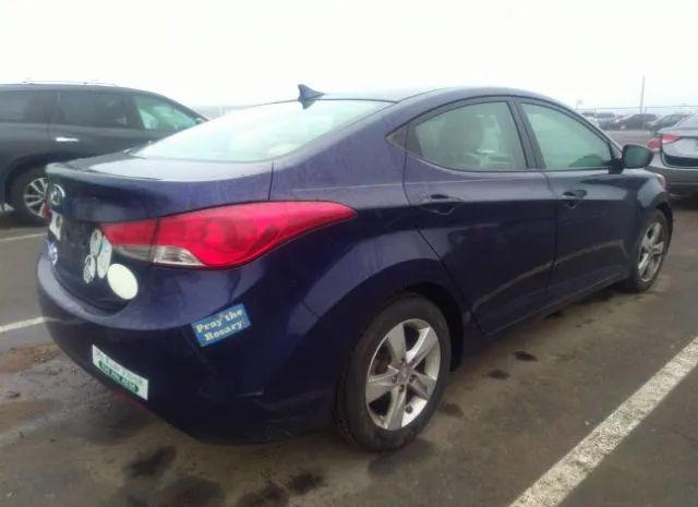 Photo 3 VIN: 5NPDH4AE7DH384069 - HYUNDAI ELANTRA 