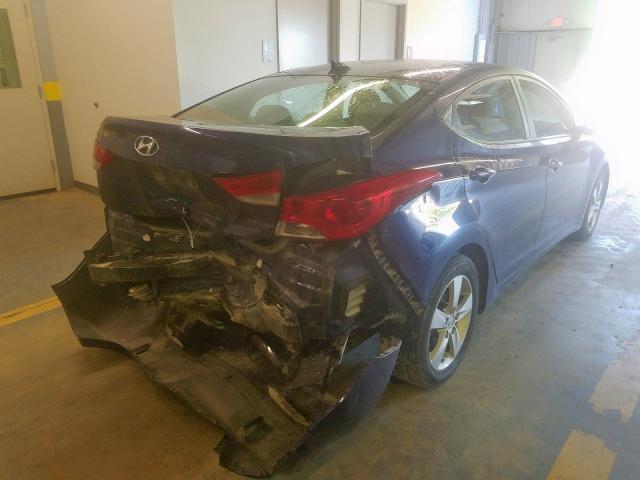 Photo 3 VIN: 5NPDH4AE7DH386033 - HYUNDAI ELANTRA GL 