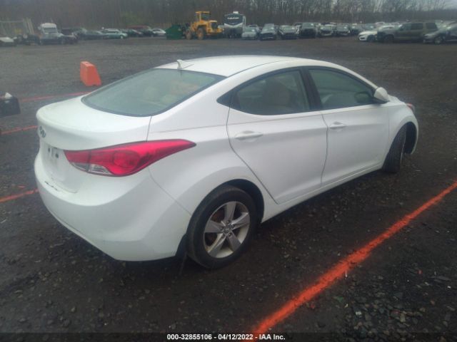 Photo 3 VIN: 5NPDH4AE7DH390048 - HYUNDAI ELANTRA 