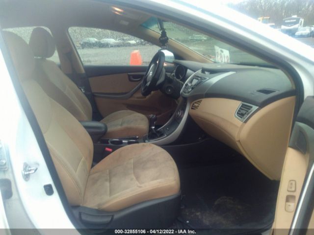 Photo 4 VIN: 5NPDH4AE7DH390048 - HYUNDAI ELANTRA 