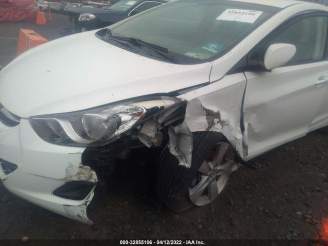 Photo 5 VIN: 5NPDH4AE7DH390048 - HYUNDAI ELANTRA 