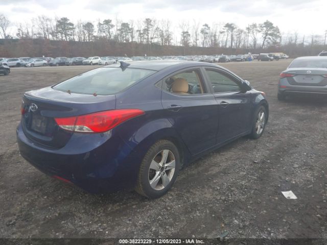 Photo 3 VIN: 5NPDH4AE7DH392351 - HYUNDAI ELANTRA 