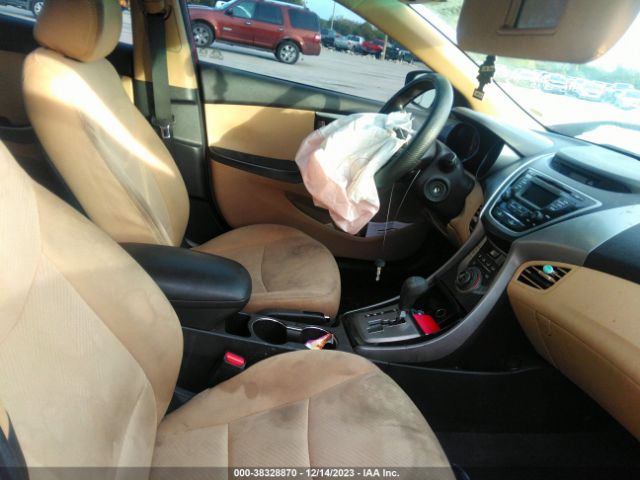 Photo 4 VIN: 5NPDH4AE7DH393502 - HYUNDAI ELANTRA 