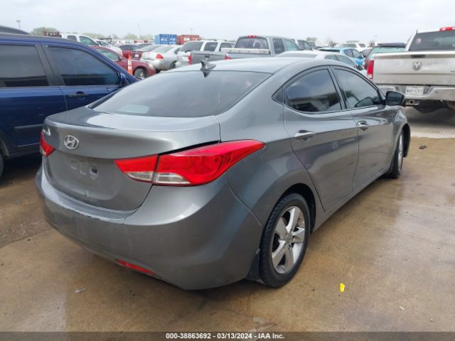 Photo 3 VIN: 5NPDH4AE7DH398893 - HYUNDAI ELANTRA 