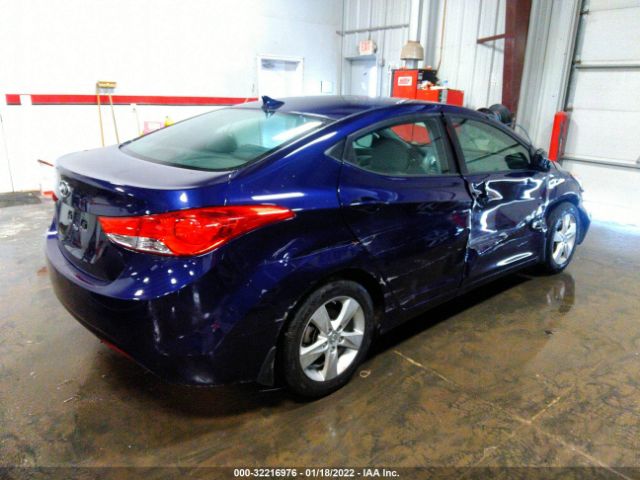 Photo 3 VIN: 5NPDH4AE7DH404384 - HYUNDAI ELANTRA 