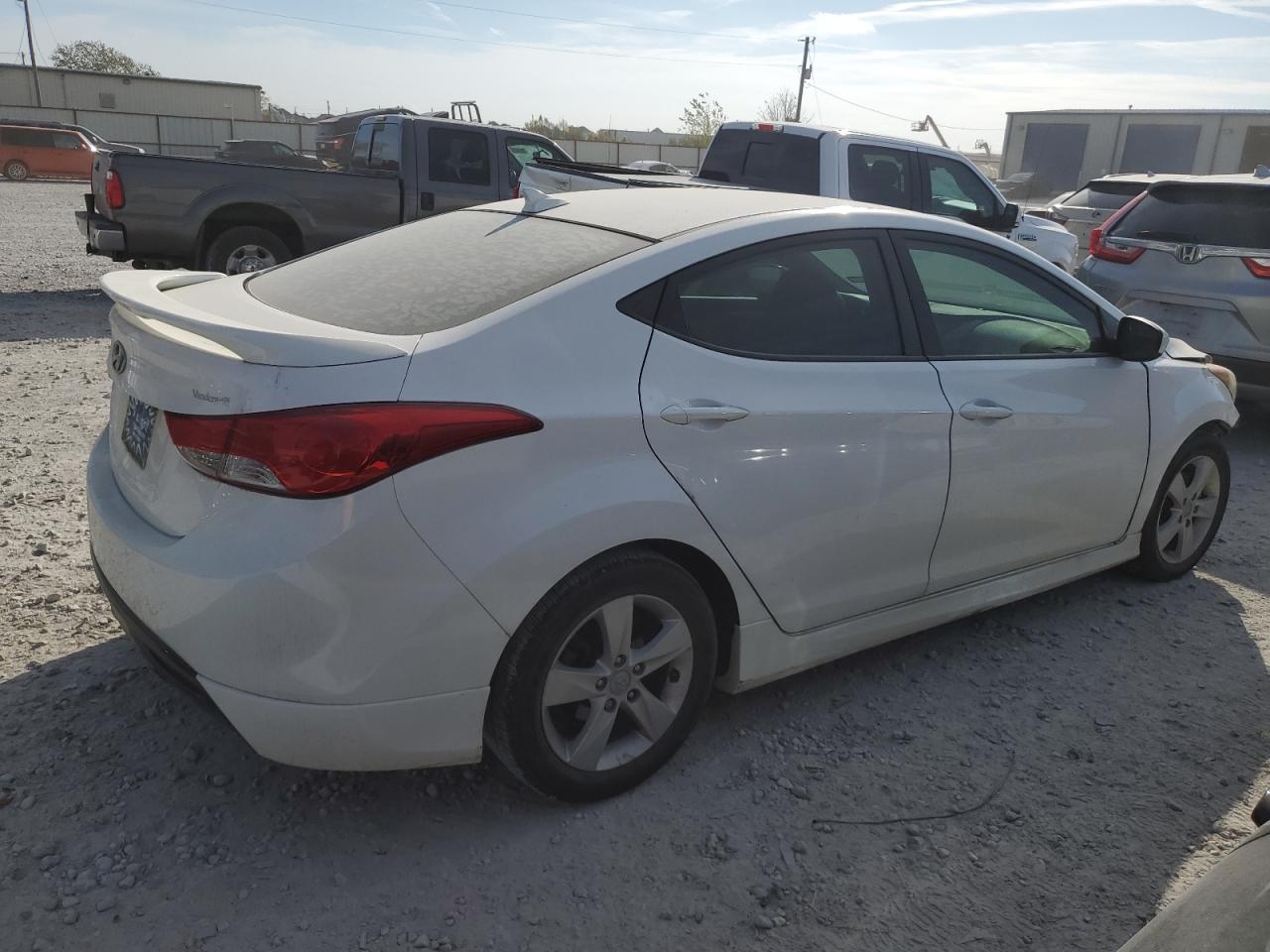 Photo 2 VIN: 5NPDH4AE7DH411884 - HYUNDAI ELANTRA 