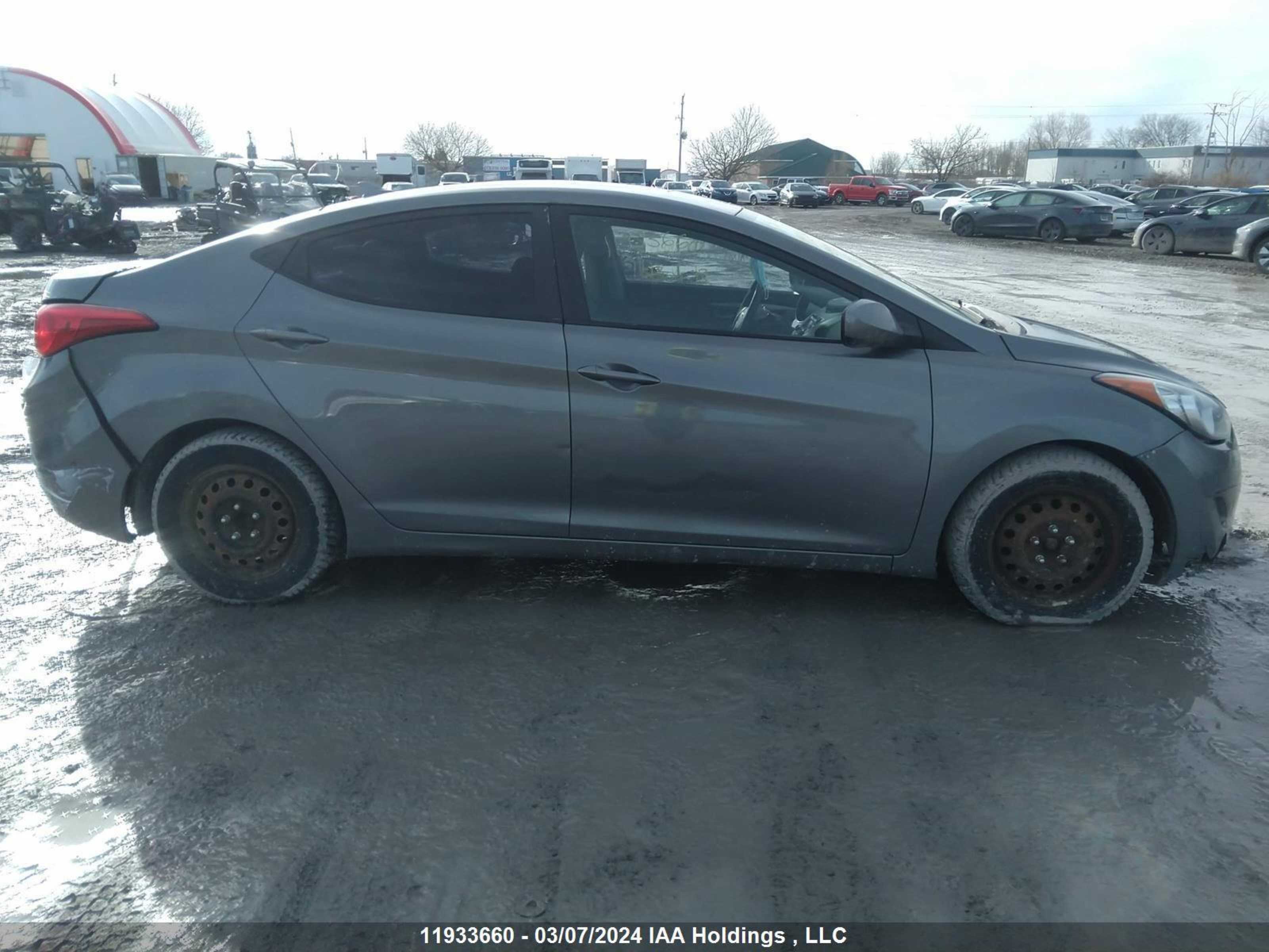 Photo 12 VIN: 5NPDH4AE7DH448949 - HYUNDAI ELANTRA 