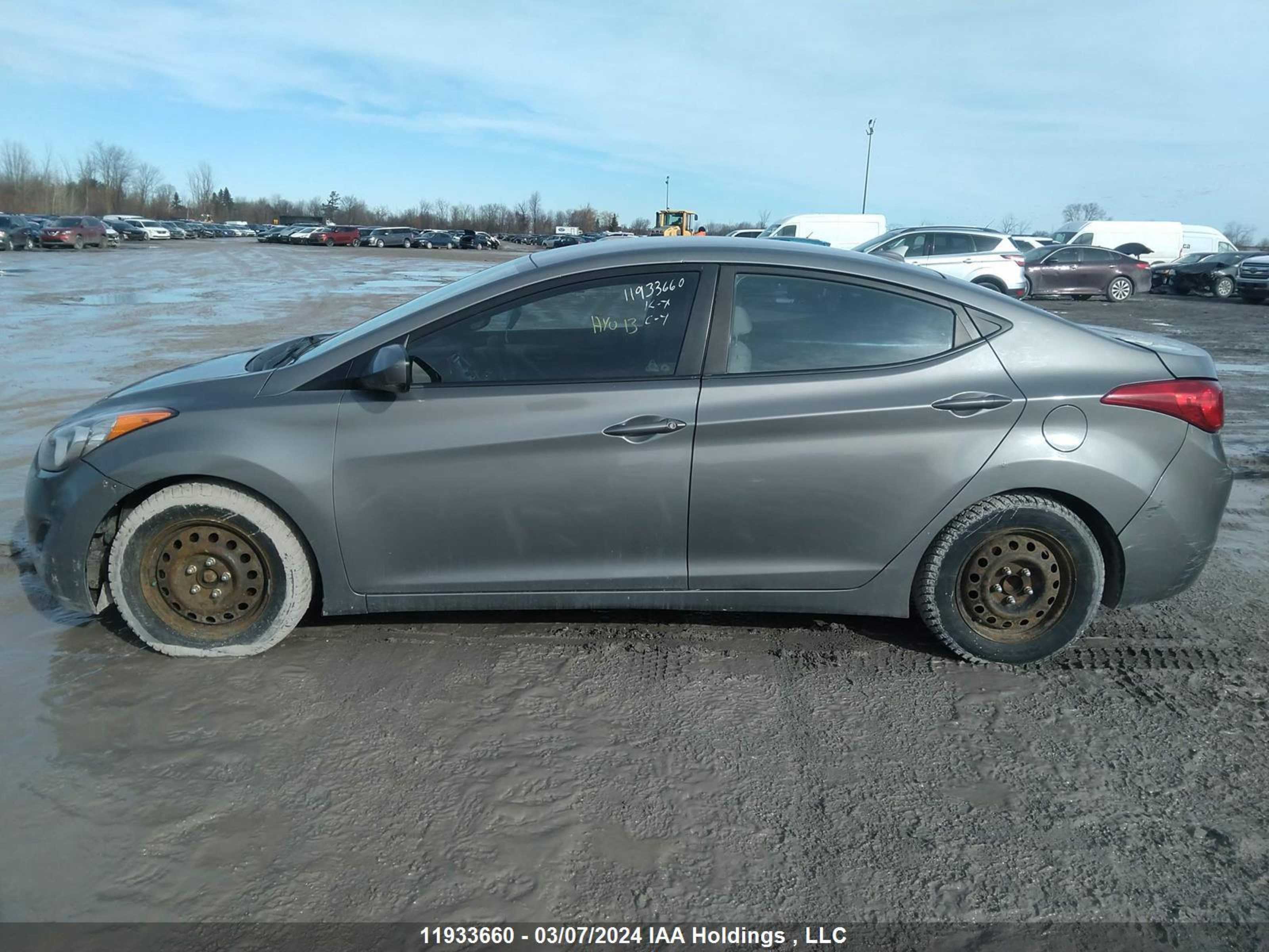 Photo 13 VIN: 5NPDH4AE7DH448949 - HYUNDAI ELANTRA 