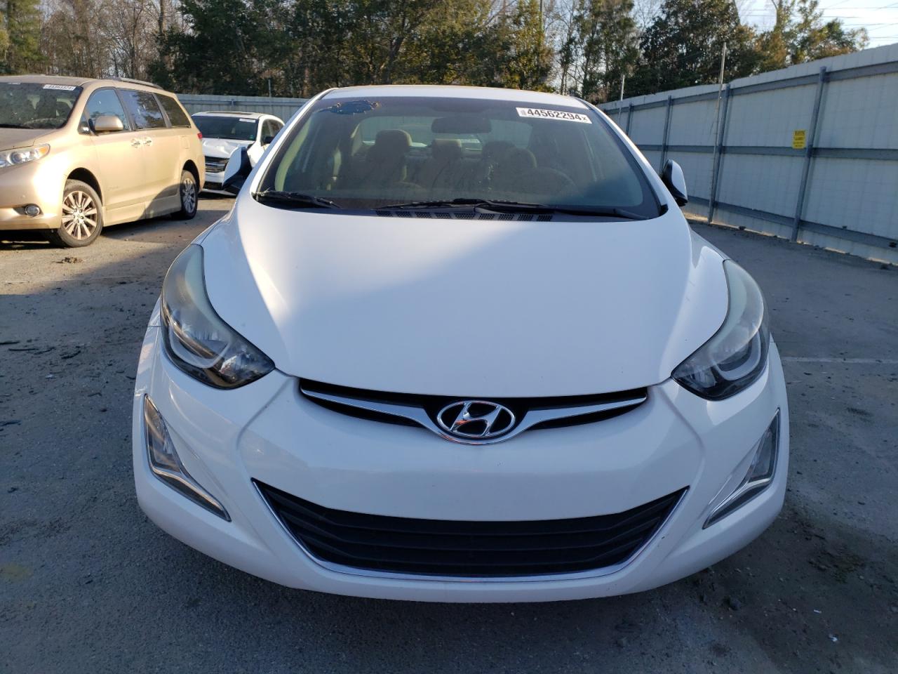 Photo 4 VIN: 5NPDH4AE7EH462299 - HYUNDAI ELANTRA 