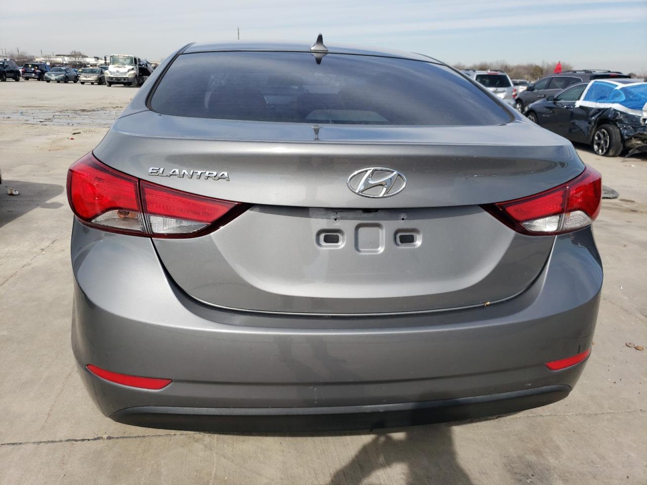 Photo 5 VIN: 5NPDH4AE7EH475361 - HYUNDAI ELANTRA 