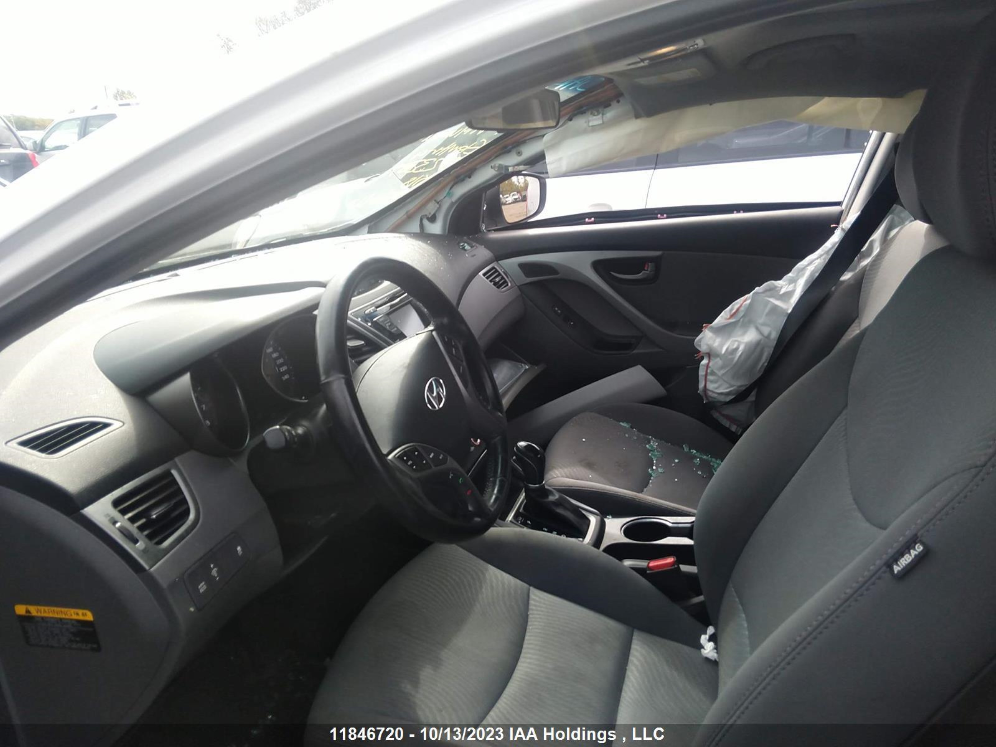 Photo 4 VIN: 5NPDH4AE7EH523389 - HYUNDAI ELANTRA 