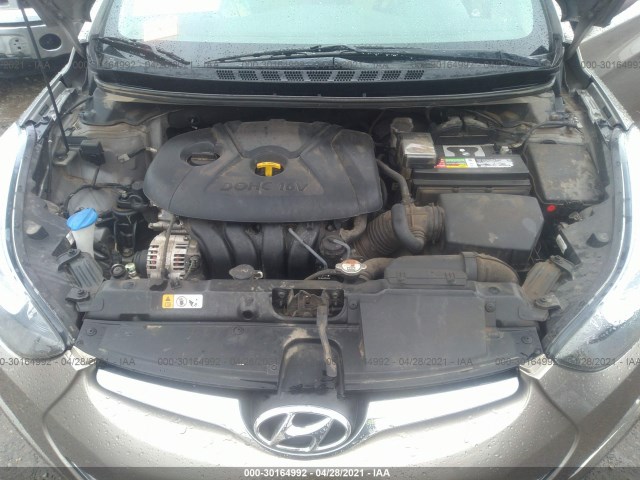 Photo 9 VIN: 5NPDH4AE7EH527930 - HYUNDAI ELANTRA 