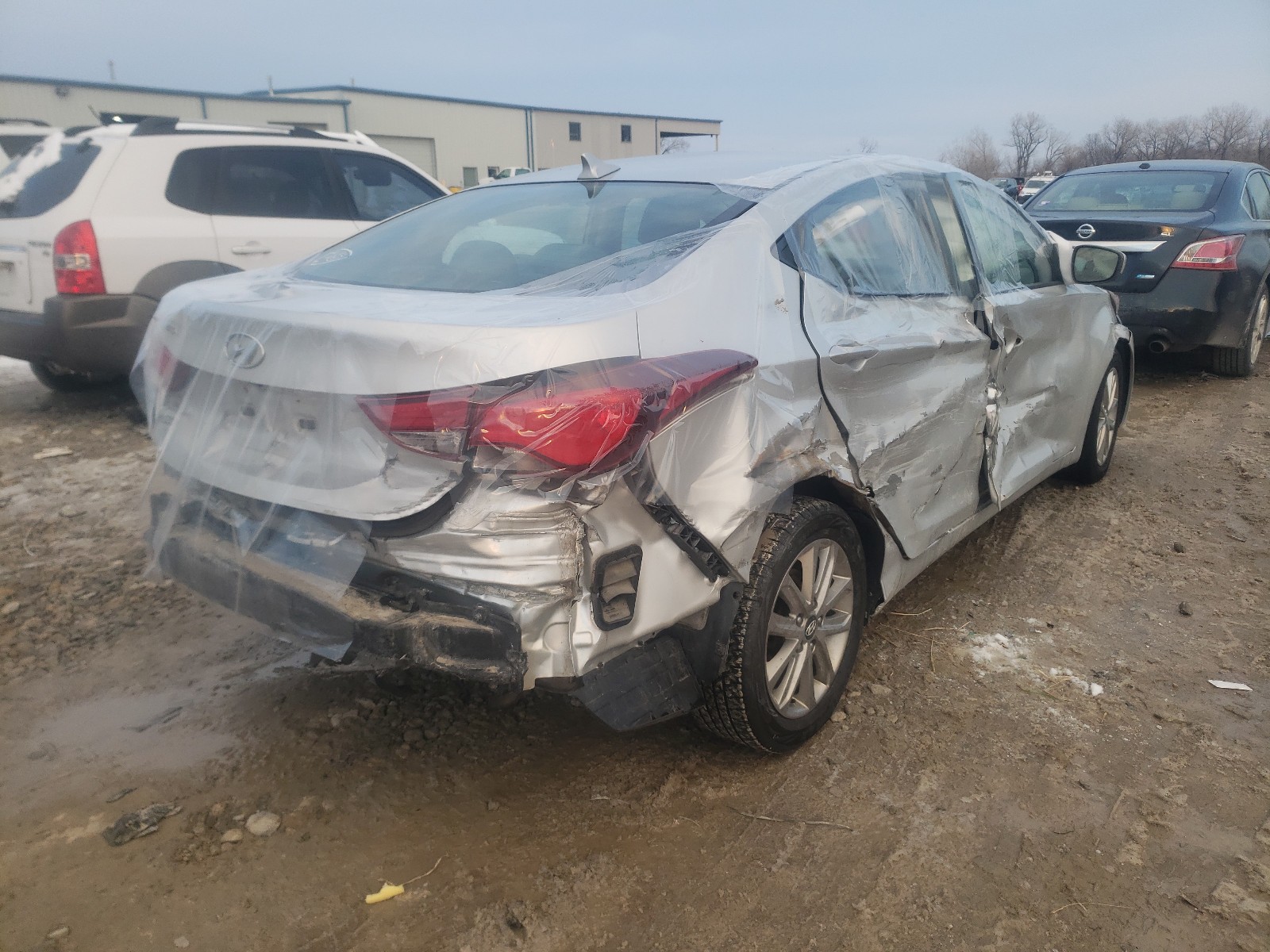 Photo 3 VIN: 5NPDH4AE7FH553493 - HYUNDAI ELANTRA SE 