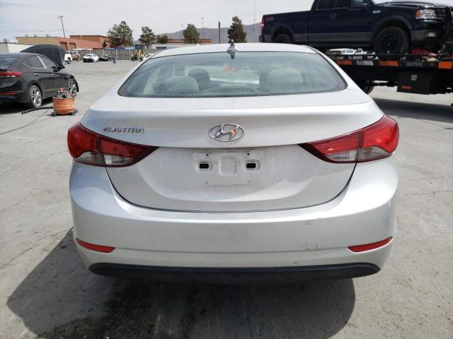 Photo 5 VIN: 5NPDH4AE7FH557169 - HYUNDAI ELANTRA 