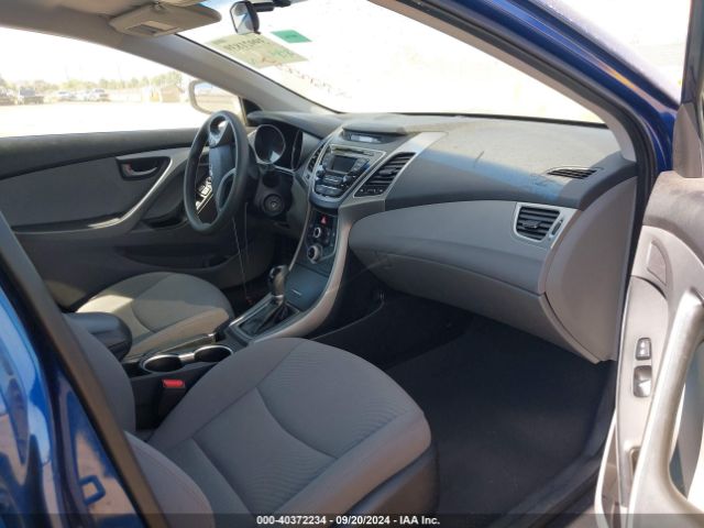 Photo 4 VIN: 5NPDH4AE7FH563716 - HYUNDAI ELANTRA 