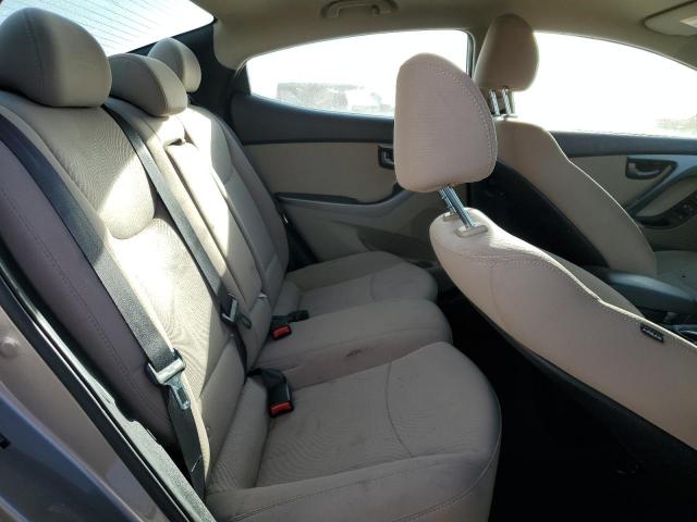 Photo 9 VIN: 5NPDH4AE7FH563926 - HYUNDAI ELANTRA SE 