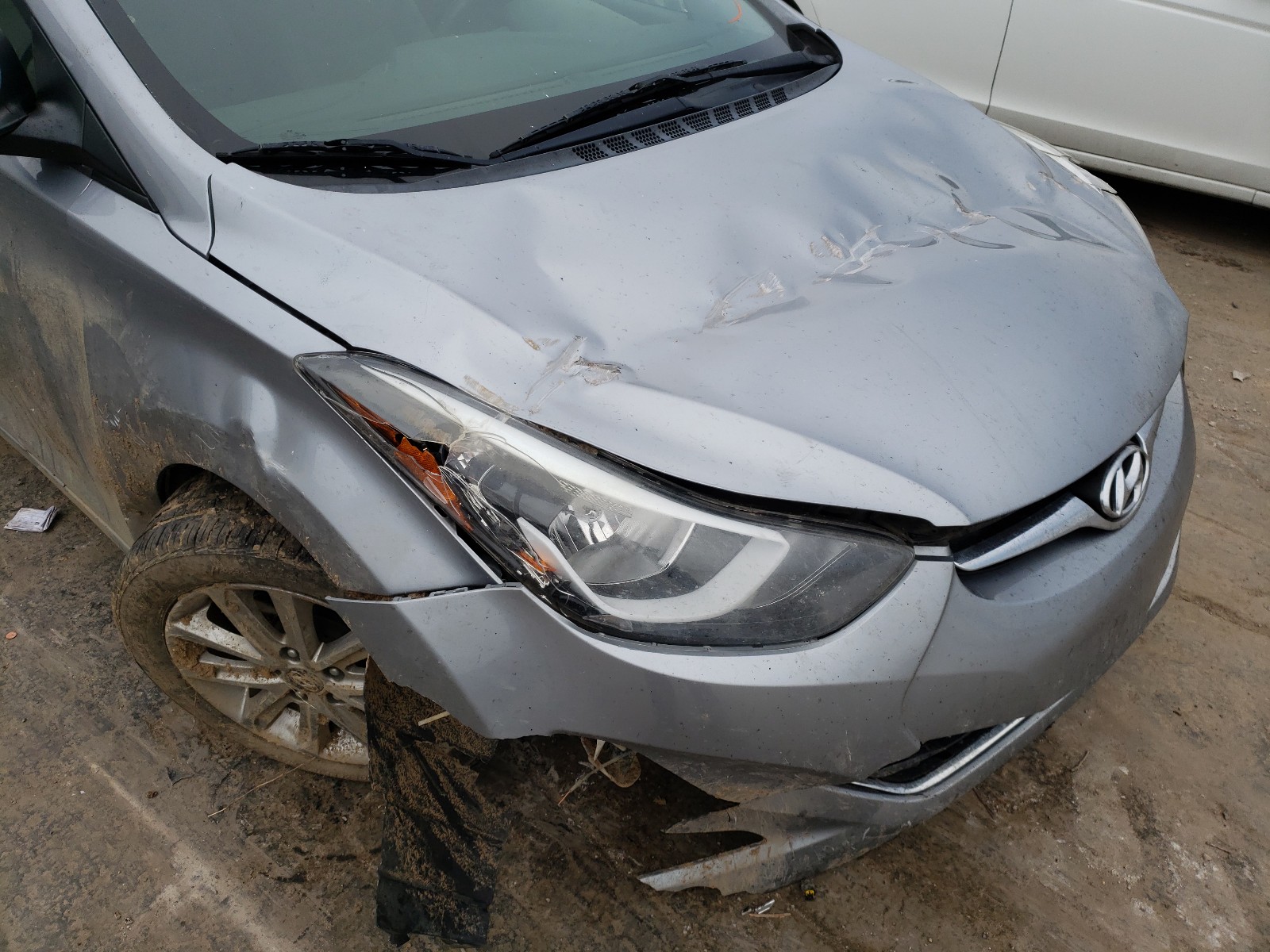 Photo 8 VIN: 5NPDH4AE7FH568883 - HYUNDAI ELANTRA SE 