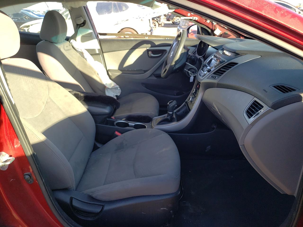 Photo 6 VIN: 5NPDH4AE7FH573355 - HYUNDAI ELANTRA 