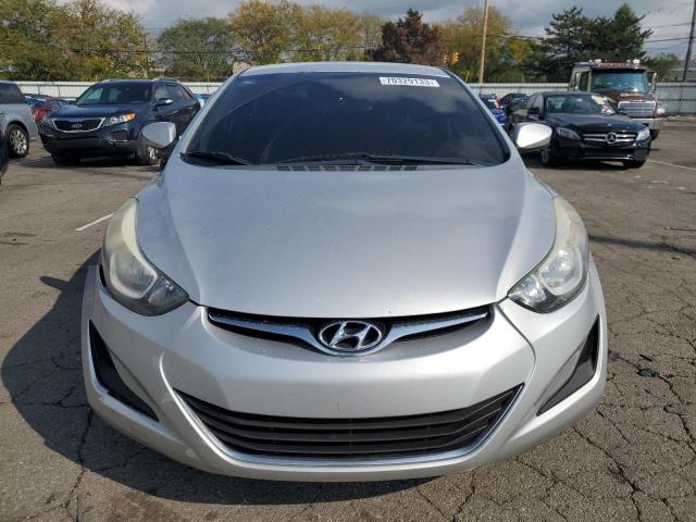 Photo 4 VIN: 5NPDH4AE7FH579219 - HYUNDAI ELANTRA 