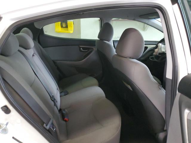 Photo 9 VIN: 5NPDH4AE7FH584629 - HYUNDAI ELANTRA SE 