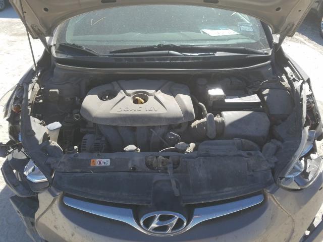 Photo 6 VIN: 5NPDH4AE7FH589491 - HYUNDAI ELANTRA SE 