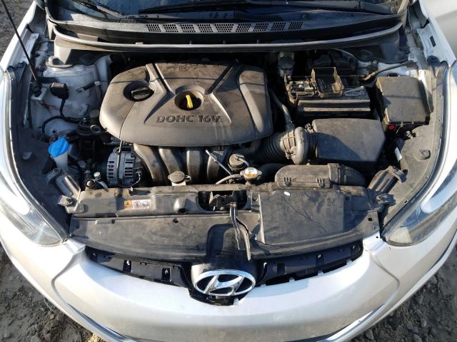 Photo 6 VIN: 5NPDH4AE7FH591757 - HYUNDAI ELANTRA SE 