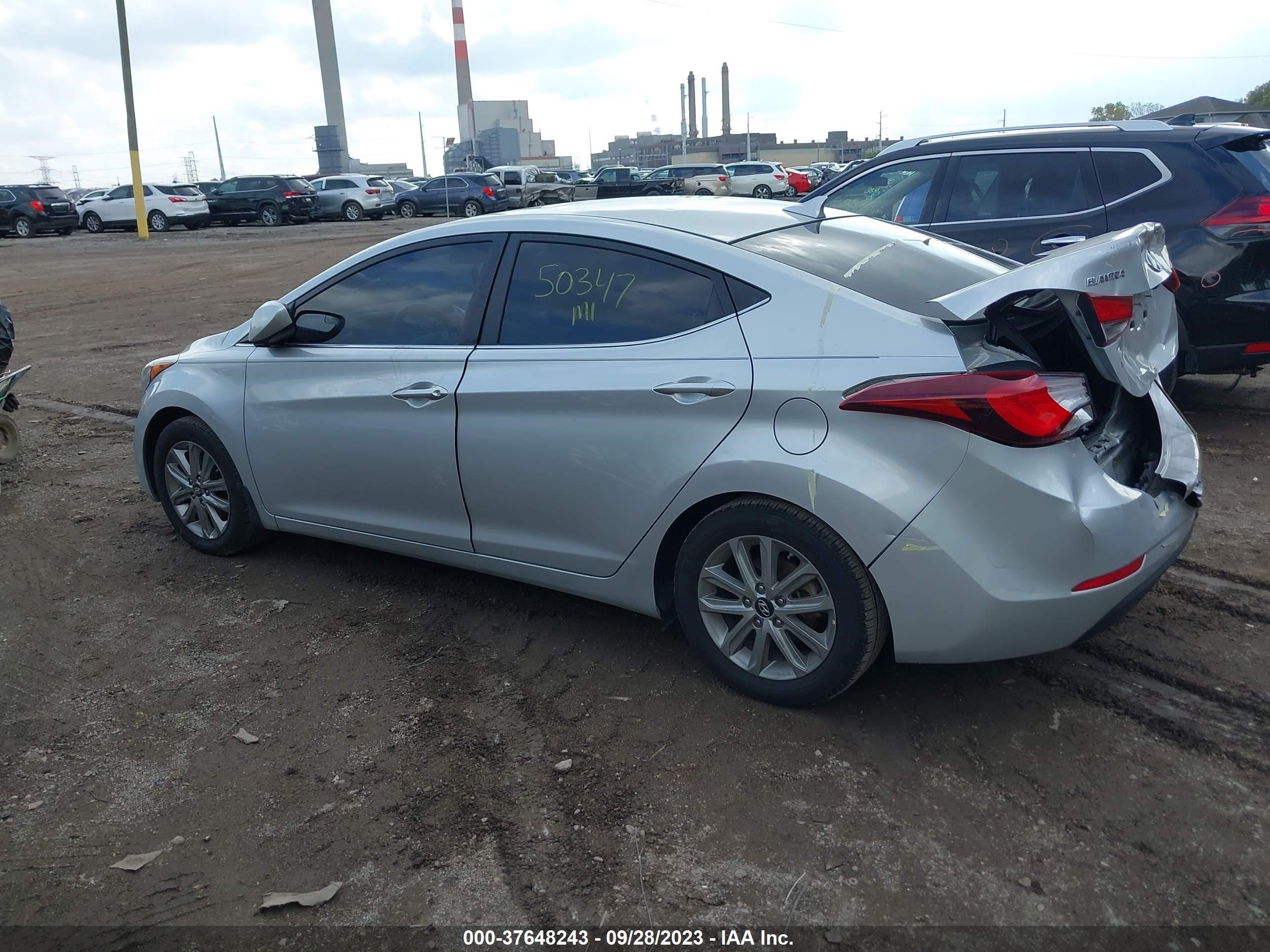 Photo 2 VIN: 5NPDH4AE7FH599518 - HYUNDAI ELANTRA 