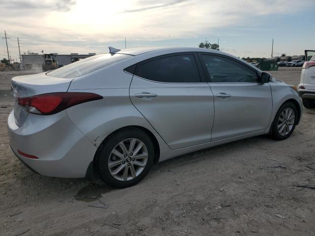 Photo 2 VIN: 5NPDH4AE7FH615569 - HYUNDAI ELANTRA SE 