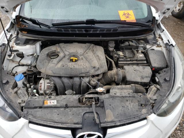 Photo 6 VIN: 5NPDH4AE7FH615720 - HYUNDAI ELANTRA SE 