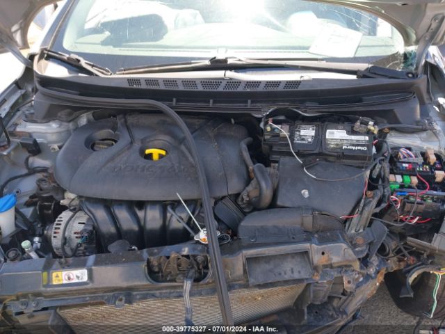 Photo 9 VIN: 5NPDH4AE7FH624952 - HYUNDAI ELANTRA 