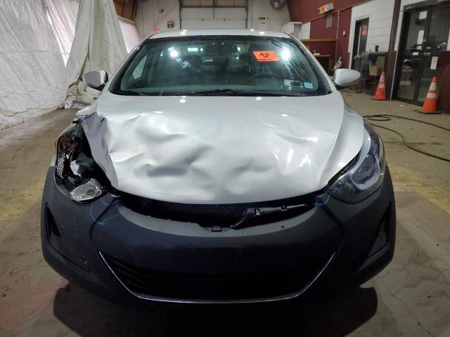 Photo 4 VIN: 5NPDH4AE7FH633215 - HYUNDAI ELANTRA SE 