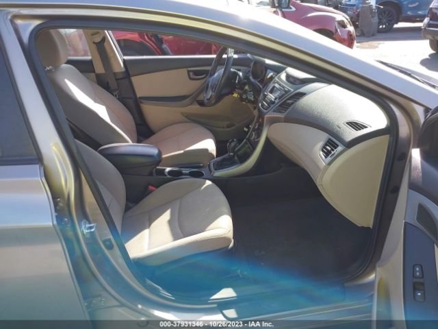 Photo 4 VIN: 5NPDH4AE7FH639533 - HYUNDAI ELANTRA 