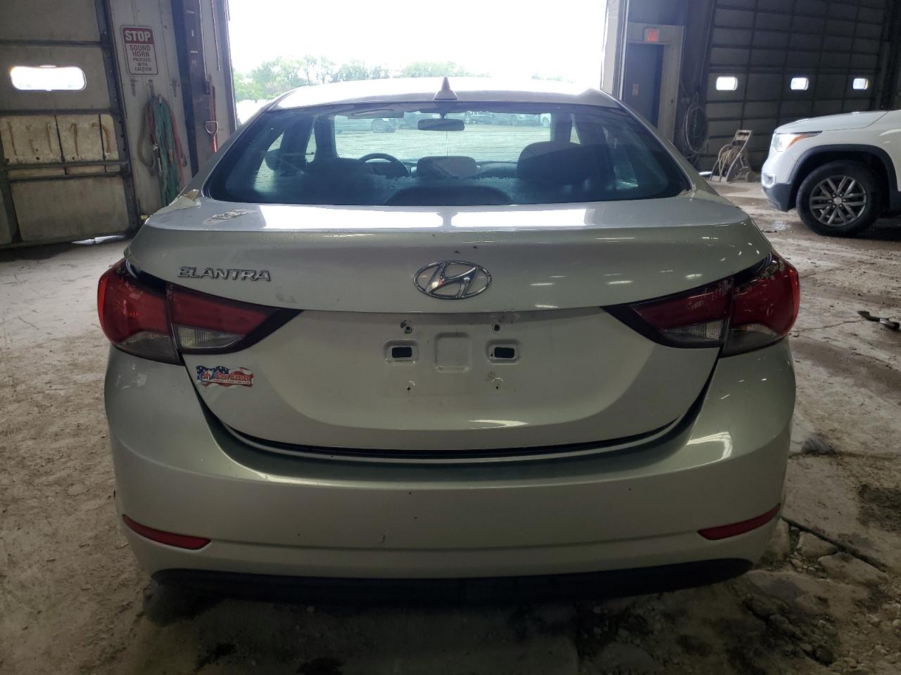 Photo 14 VIN: 5NPDH4AE7FH640696 - HYUNDAI ELANTRA 