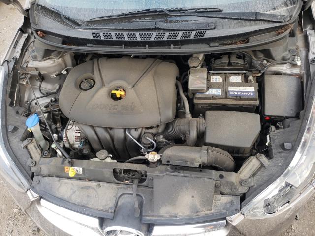 Photo 6 VIN: 5NPDH4AE7FH642867 - HYUNDAI ELANTRA SE 