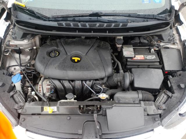 Photo 6 VIN: 5NPDH4AE7FH647731 - HYUNDAI ELANTRA 