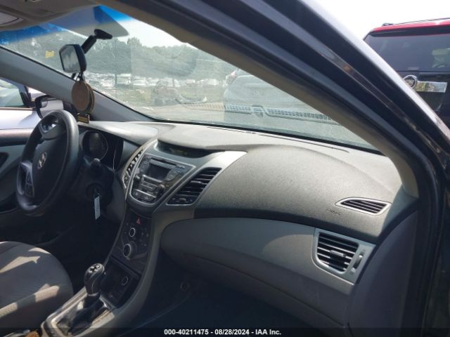 Photo 4 VIN: 5NPDH4AE7FH648281 - HYUNDAI ELANTRA 