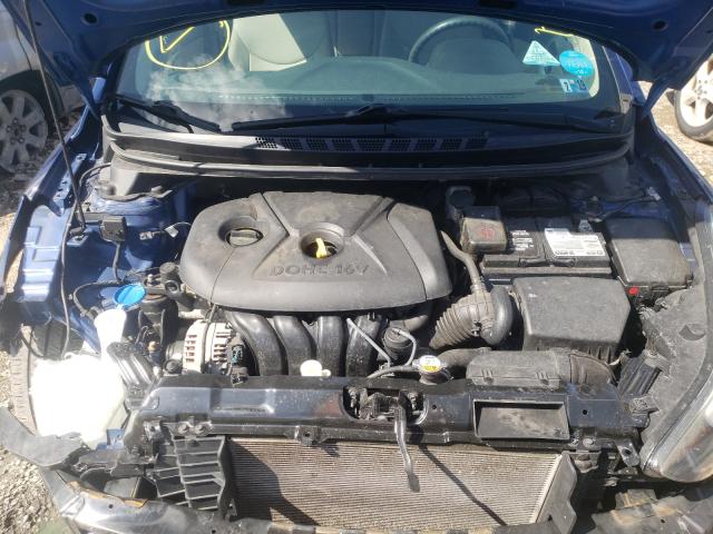 Photo 6 VIN: 5NPDH4AE7GH654891 - HYUNDAI ELANTRA SE 