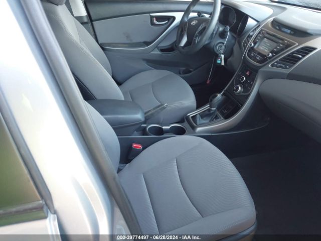 Photo 4 VIN: 5NPDH4AE7GH658679 - HYUNDAI ELANTRA 