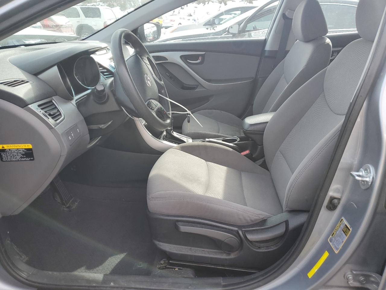 Photo 6 VIN: 5NPDH4AE7GH662246 - HYUNDAI ELANTRA 