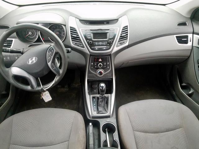 Photo 8 VIN: 5NPDH4AE7GH663932 - HYUNDAI ELANTRA SE 