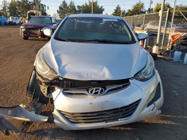 Photo 4 VIN: 5NPDH4AE7GH667639 - HYUNDAI ELANTRA 