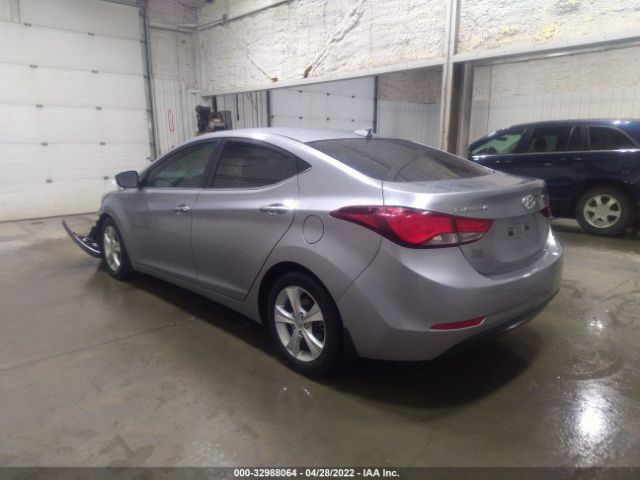 Photo 2 VIN: 5NPDH4AE7GH670931 - HYUNDAI ELANTRA 