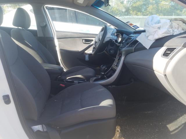 Photo 4 VIN: 5NPDH4AE7GH675191 - HYUNDAI ELANTRA SE 