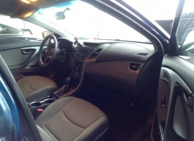 Photo 4 VIN: 5NPDH4AE7GH687390 - HYUNDAI ELANTRA 