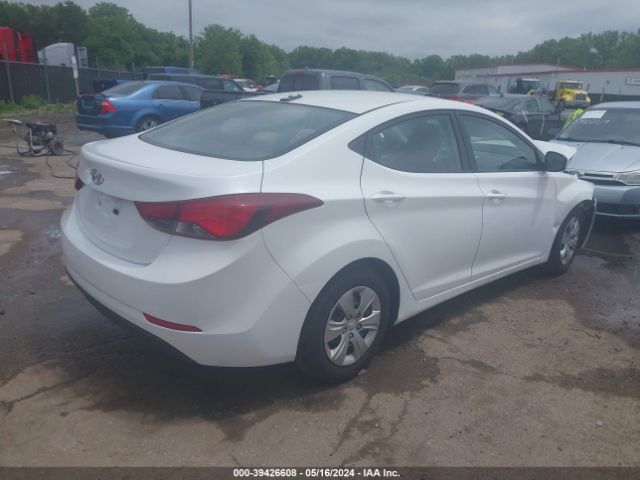 Photo 3 VIN: 5NPDH4AE7GH690645 - HYUNDAI ELANTRA 