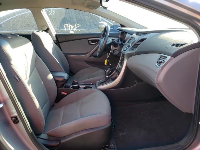 Photo 4 VIN: 5NPDH4AE7GH691410 - HYUNDAI ELANTRA SE 