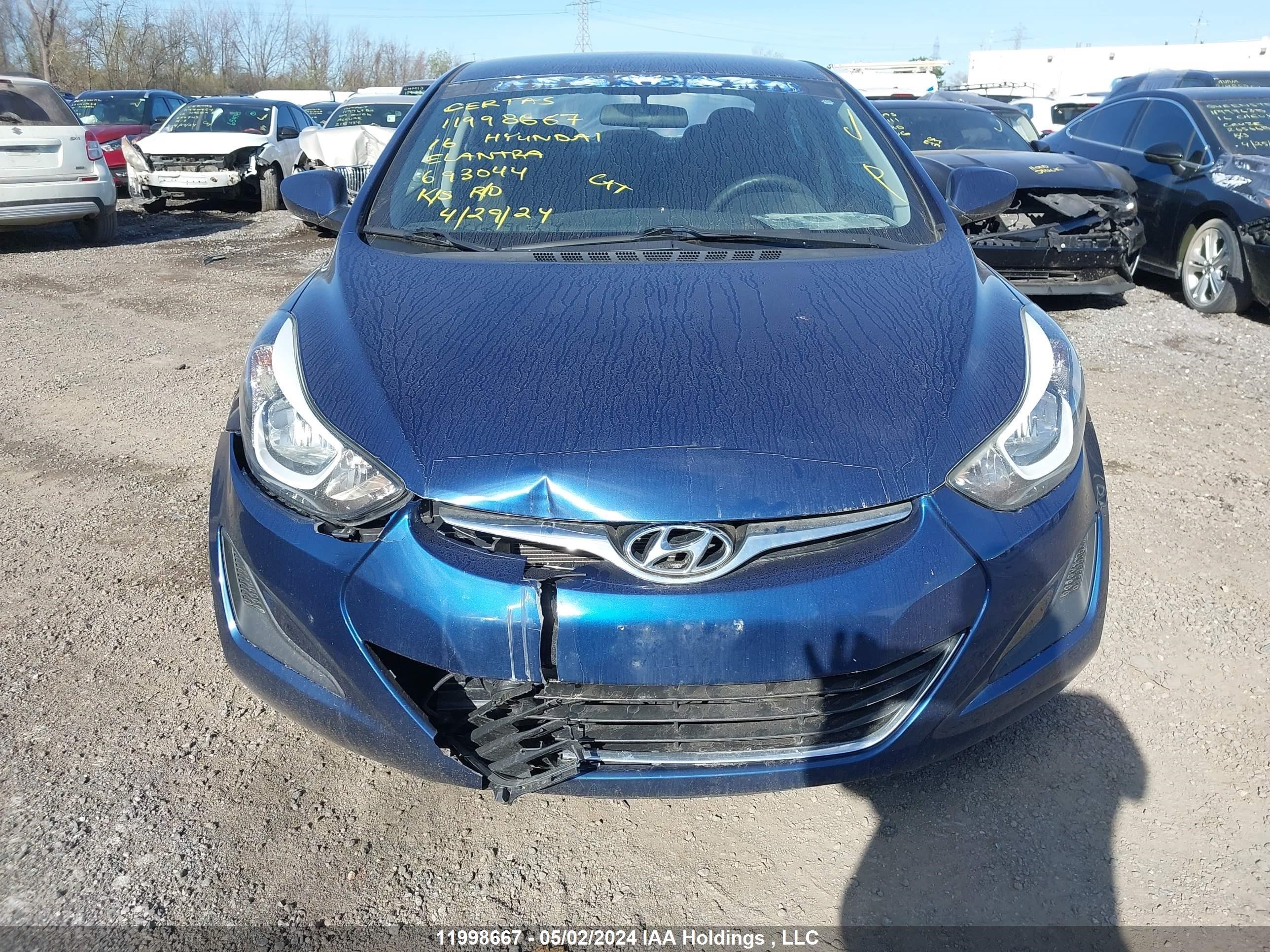 Photo 12 VIN: 5NPDH4AE7GH693044 - HYUNDAI ELANTRA 