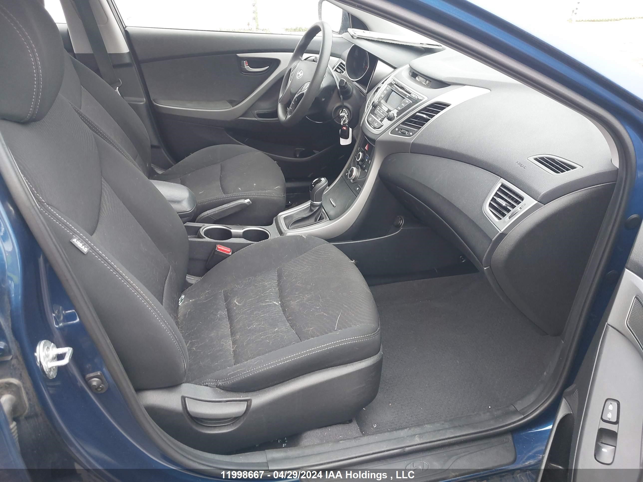 Photo 4 VIN: 5NPDH4AE7GH693044 - HYUNDAI ELANTRA 