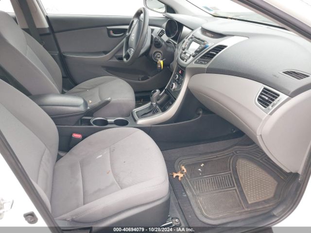 Photo 4 VIN: 5NPDH4AE7GH693075 - HYUNDAI ELANTRA 